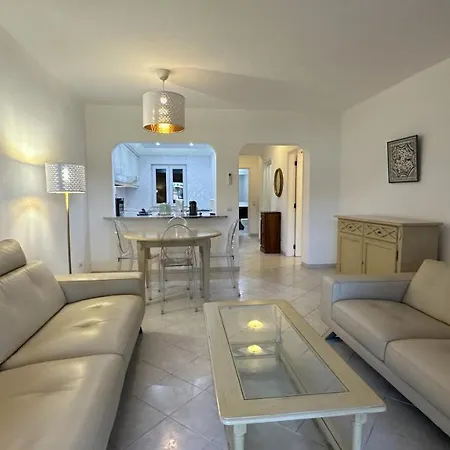 Balaia Golf Village T1 شقة